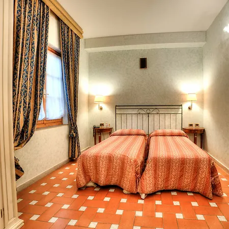 Stanley ホテル 4*